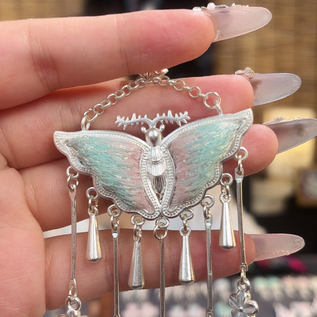 布艺合金蝴蝶吊坠2