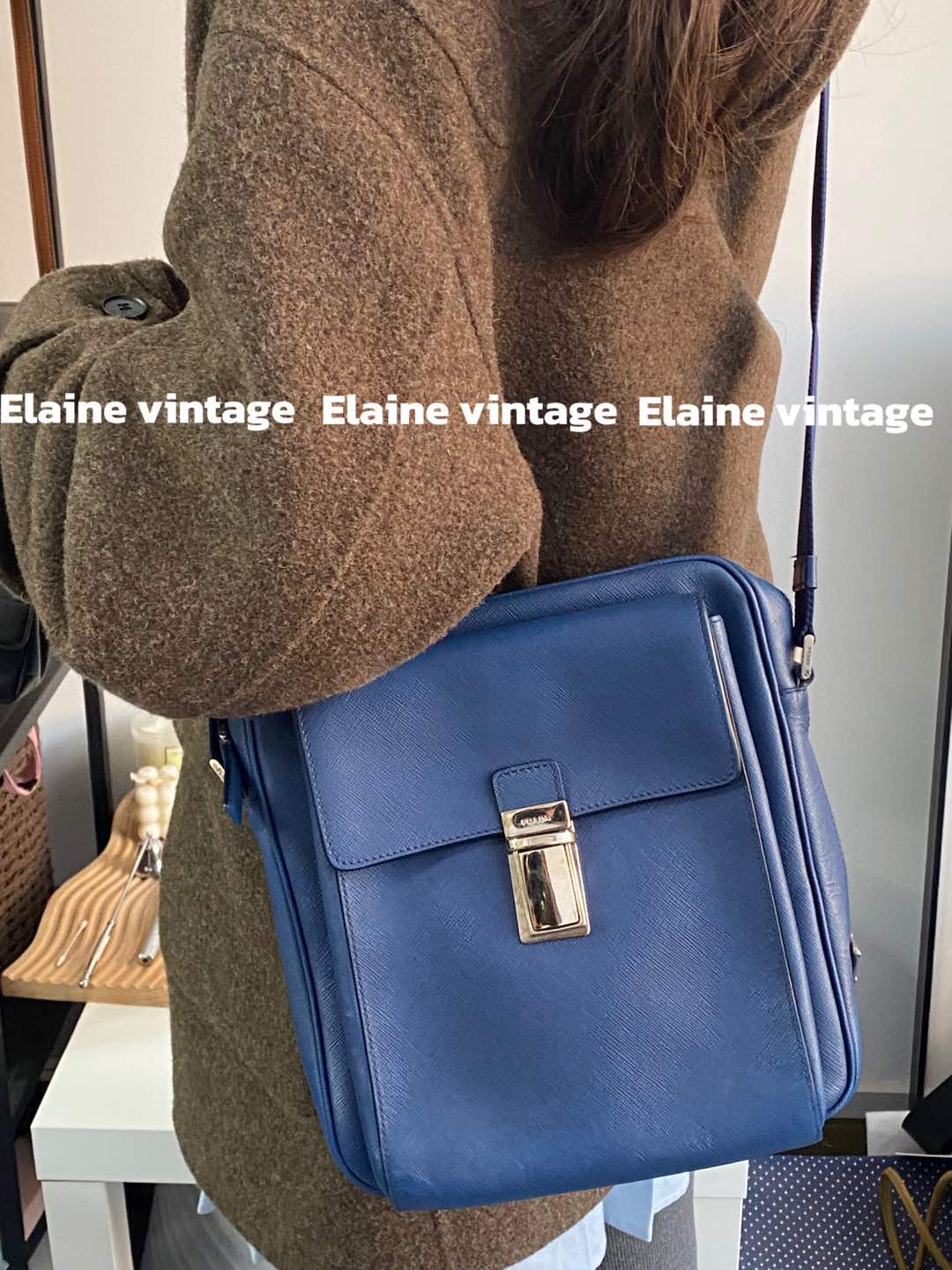 95新 Prada/普拉达 男士蓝色翻盖单扣斜挎全皮相机包23cm