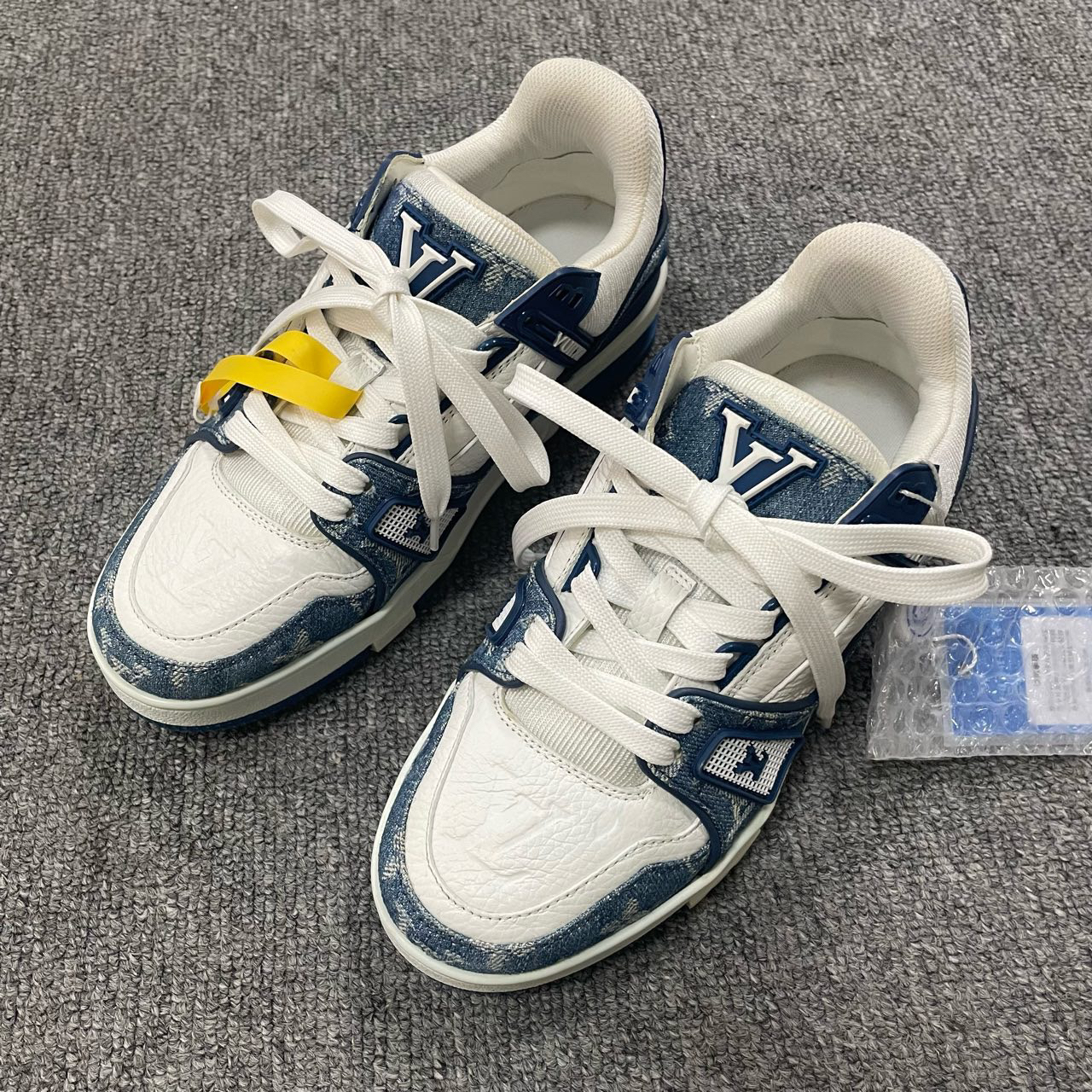 95新 LouisVuitton/路易威登 Trainer 时尚潮流休闲鞋 36码/5864