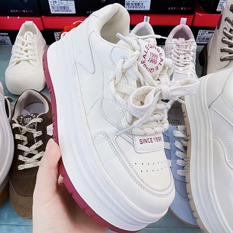 休闲运动的休闲鞋