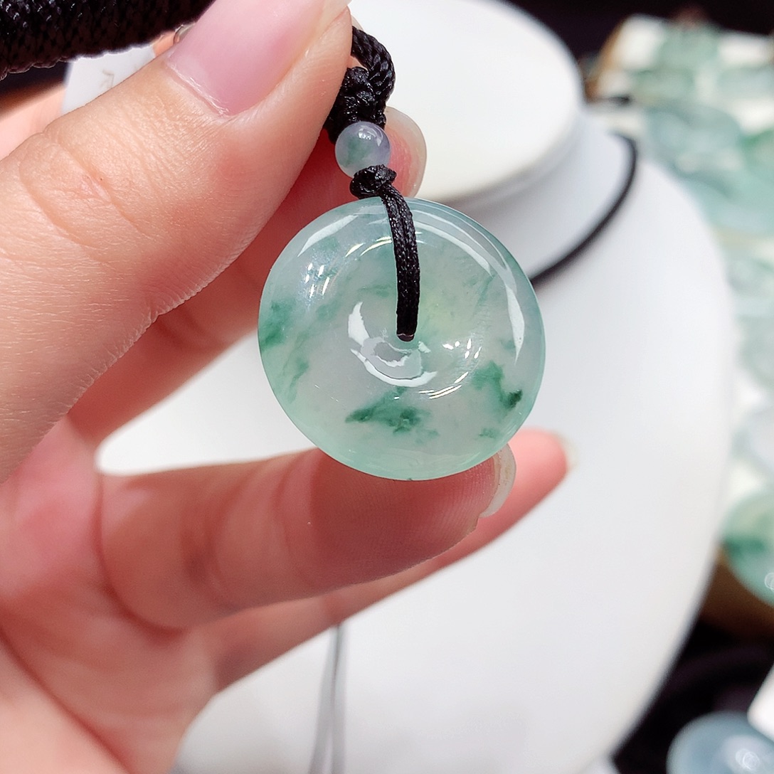 颈饰未镶嵌翡翠翡翠27，22.9/5.7