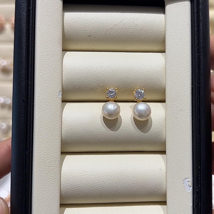 银S925镶嵌耳饰淡水珍珠