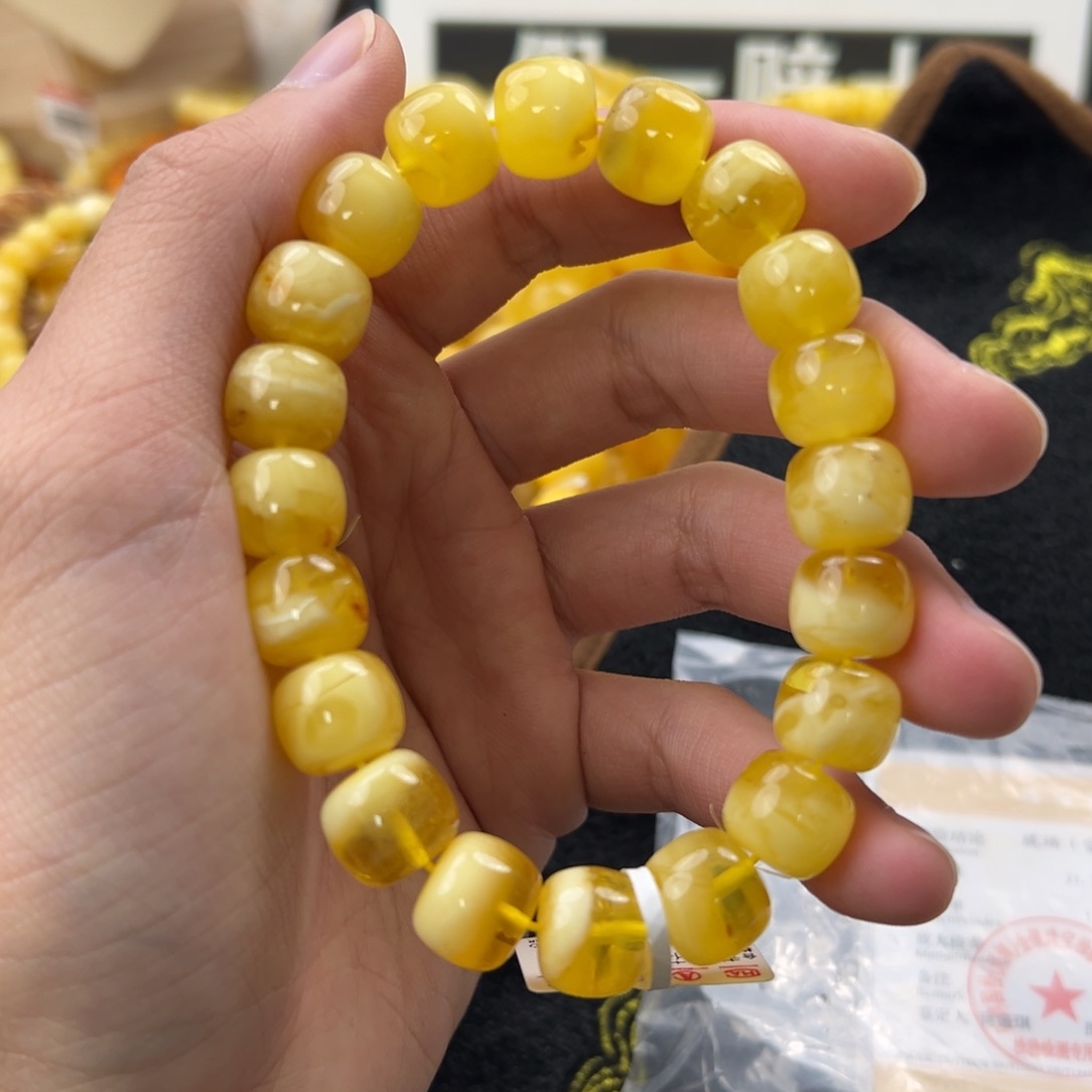 琥珀珠宝奇石未镶嵌