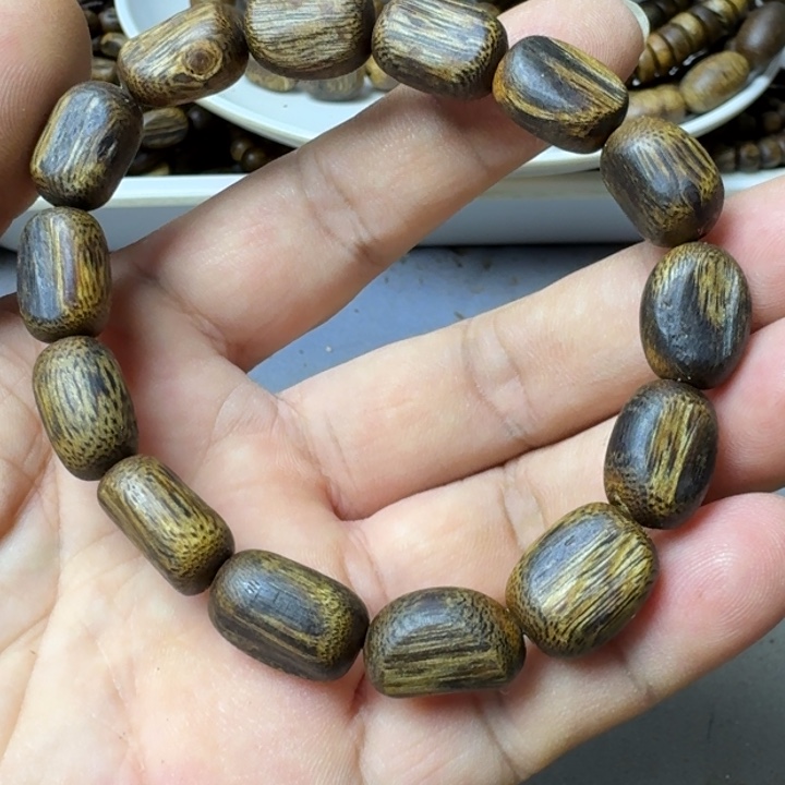 沉香手串仙****仓张勺子手串9克加