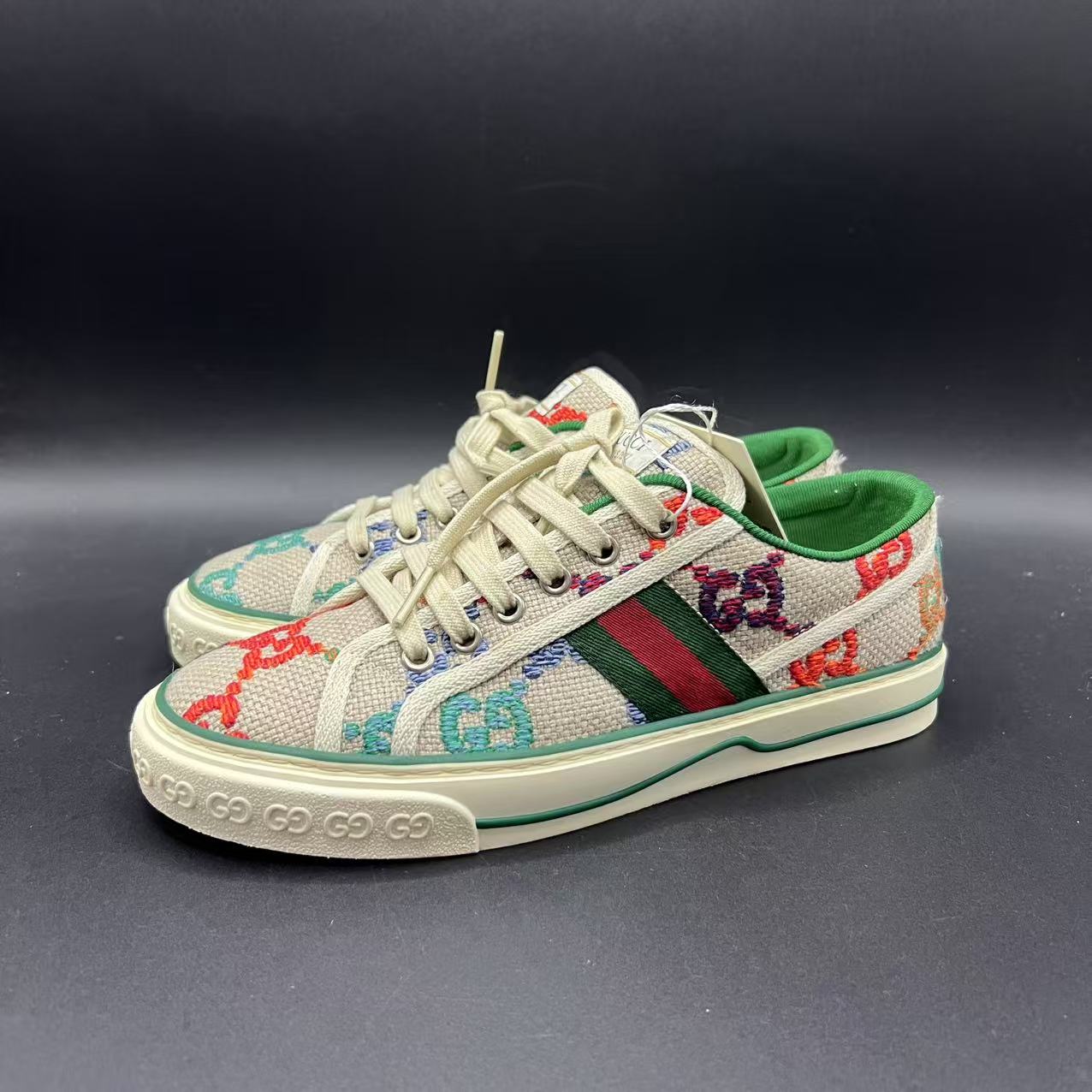 95新 GUCCI/古驰 男士时尚百搭1977板鞋37.5码 GG015