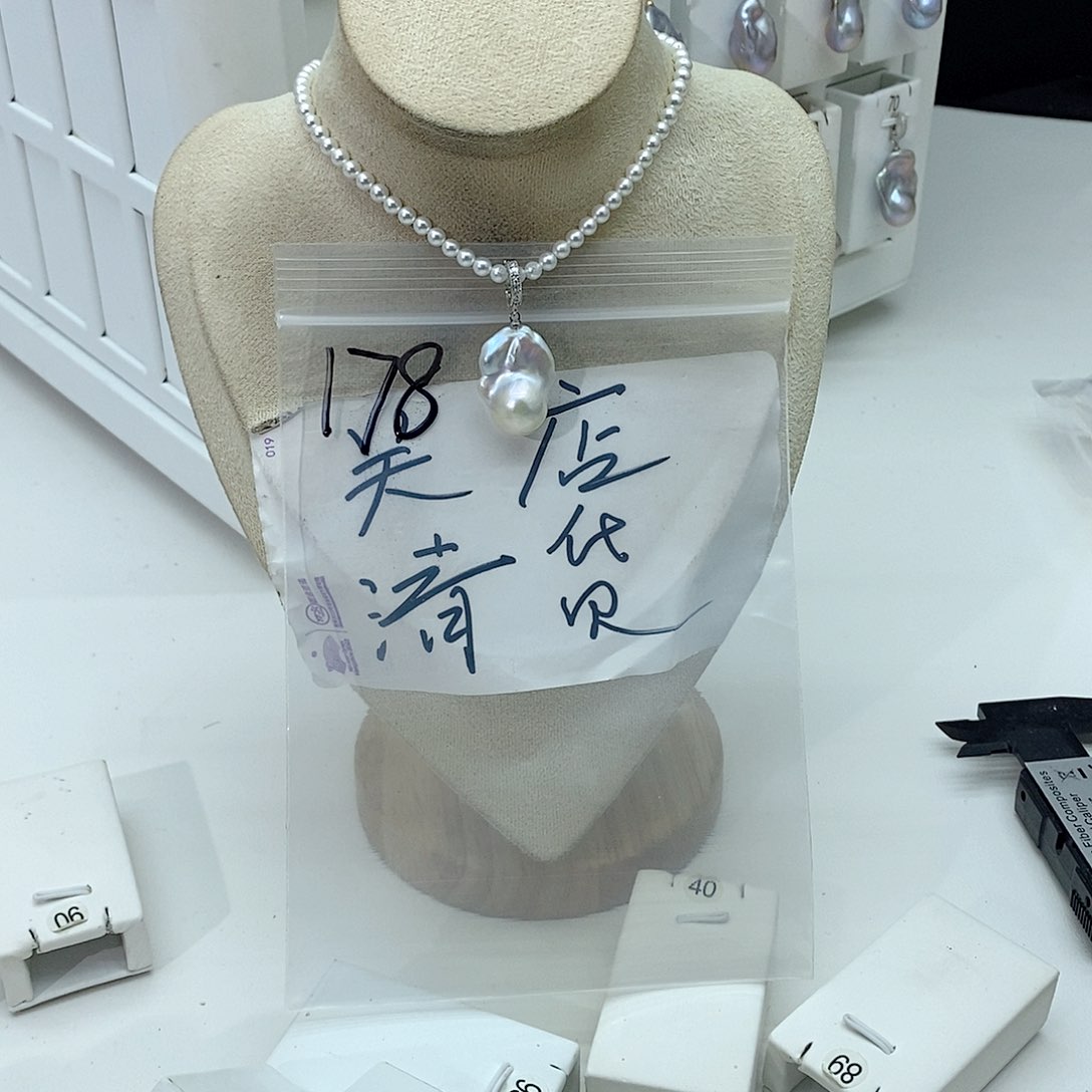 淡水珍珠颈饰合金