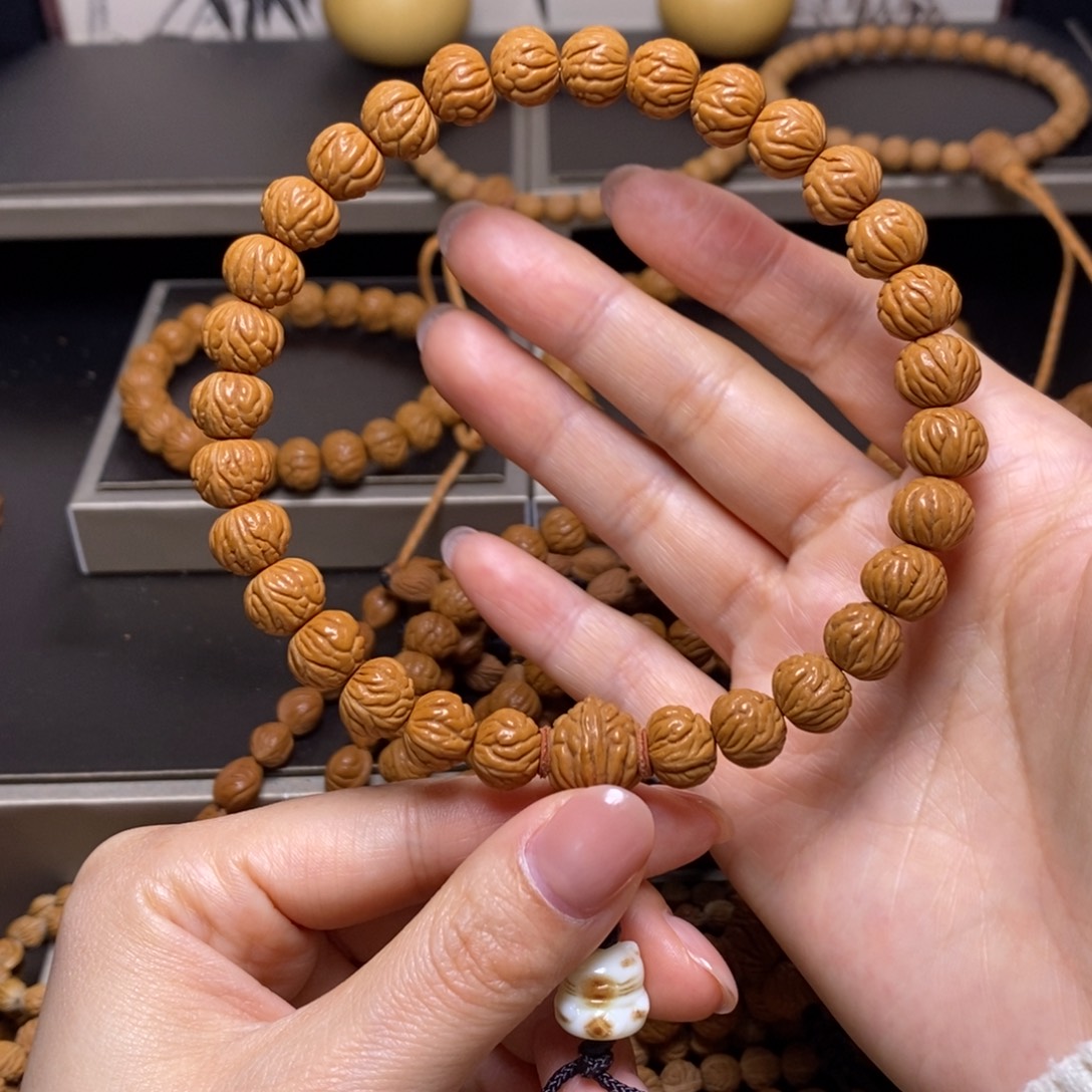 T***g桃核手串秦岭桃核