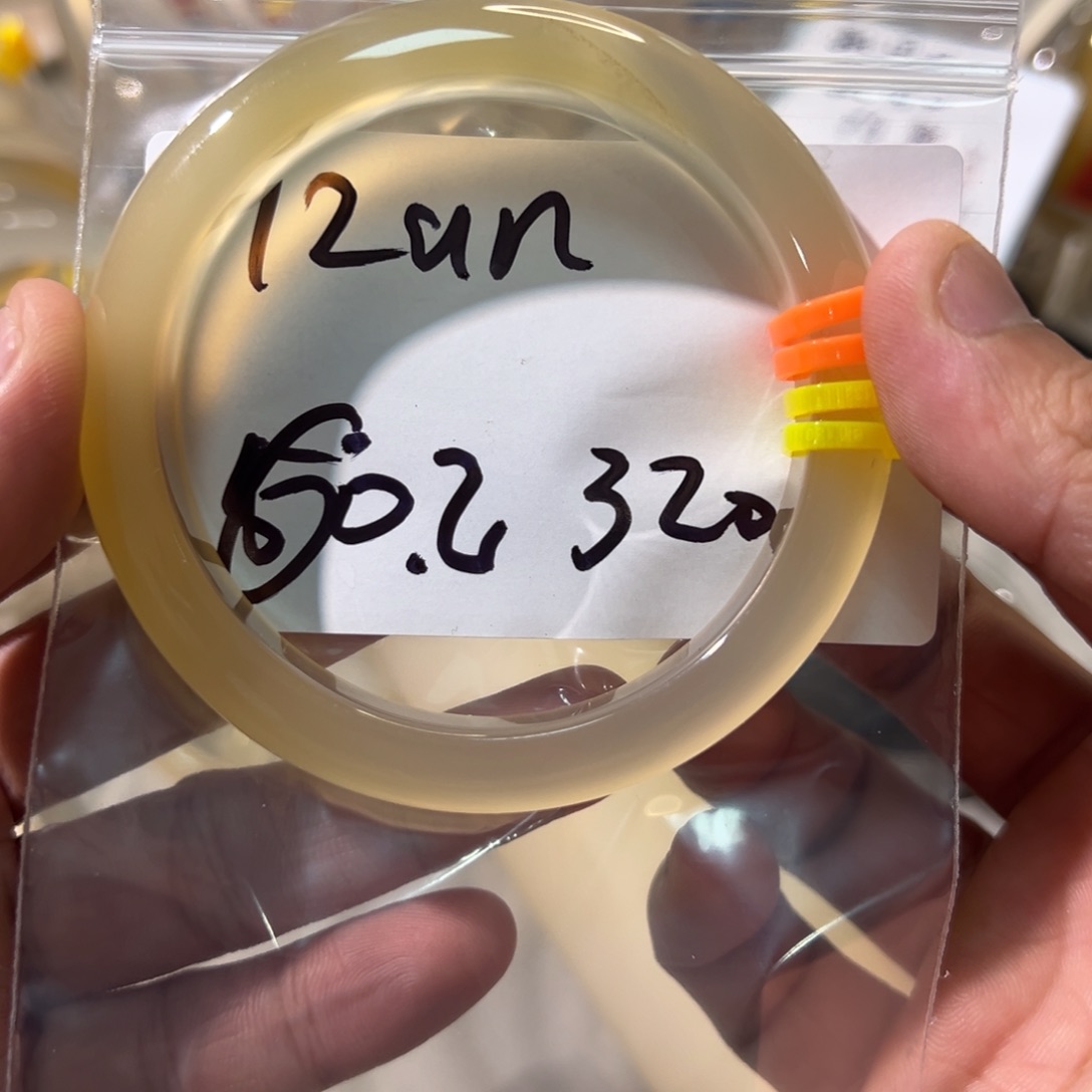 玛瑙/玉髓手镯未镶嵌1**n4单发一根