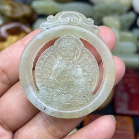 未镶嵌蛇纹石玉颈饰32