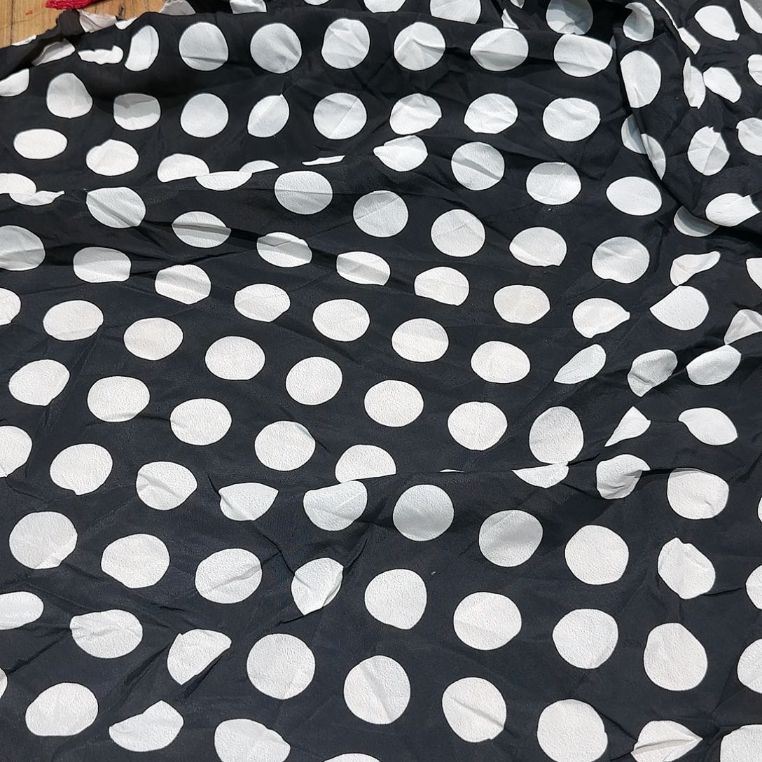 织绣一米三长 110宽 真丝雪纺面料黑白波点