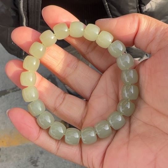 和田玉手链未镶嵌卡10且末料