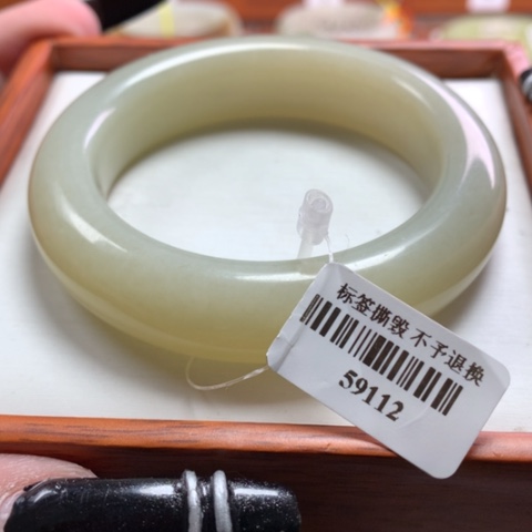 和田玉手镯未镶嵌51-52
