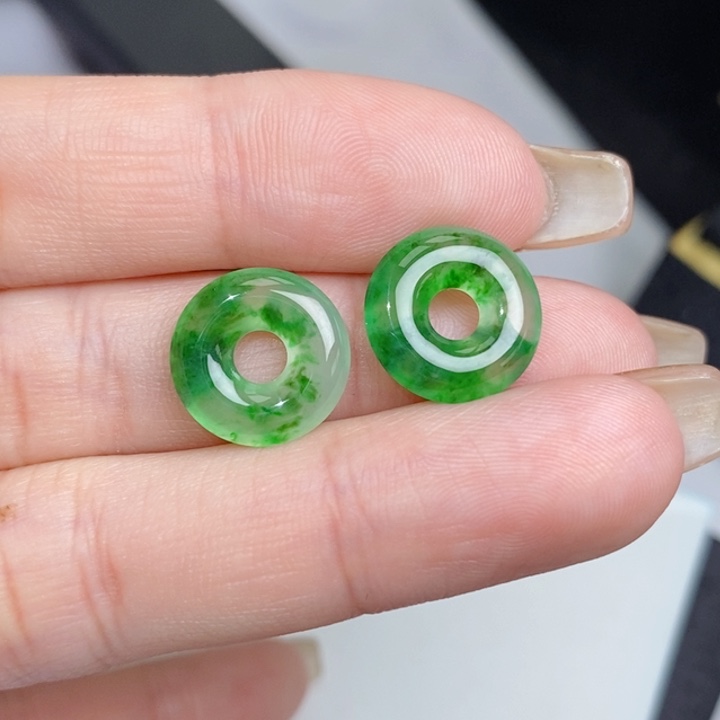 翡翠未镶嵌耳饰甜甜圈