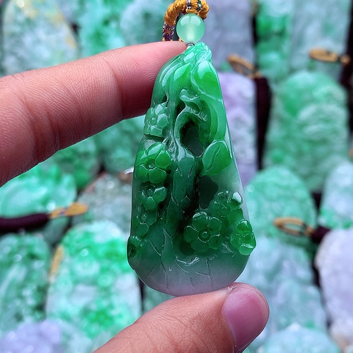 翡翠未镶嵌吊坠(不含链)