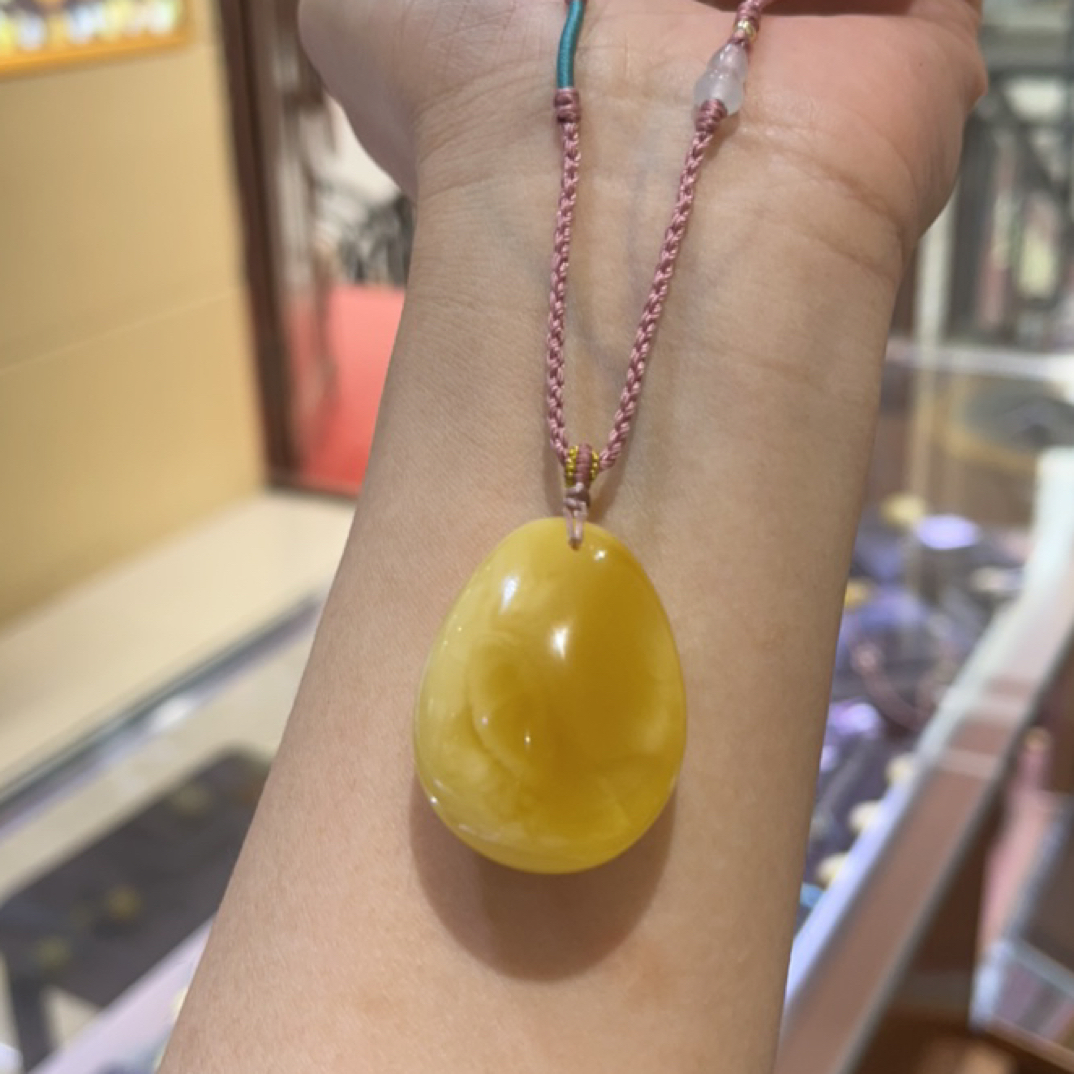 俄料蜜蜡水滴吊坠项链 