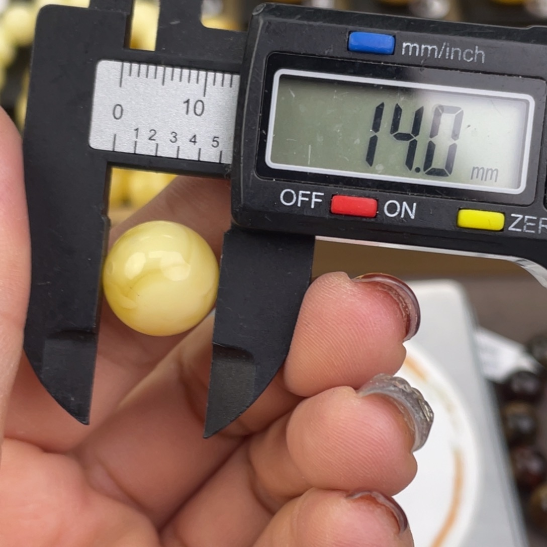 裸石琥珀未镶嵌蜜蜡154