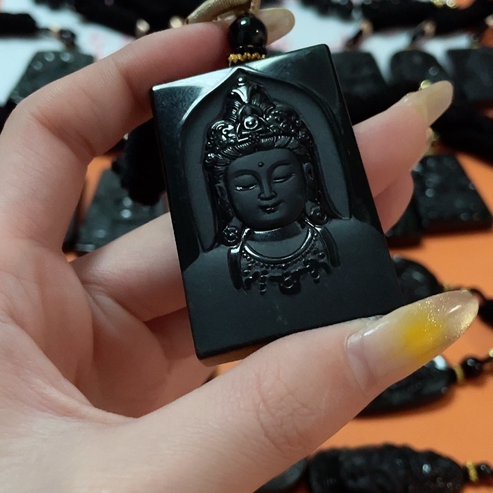 翡翠颈饰未镶嵌用****2