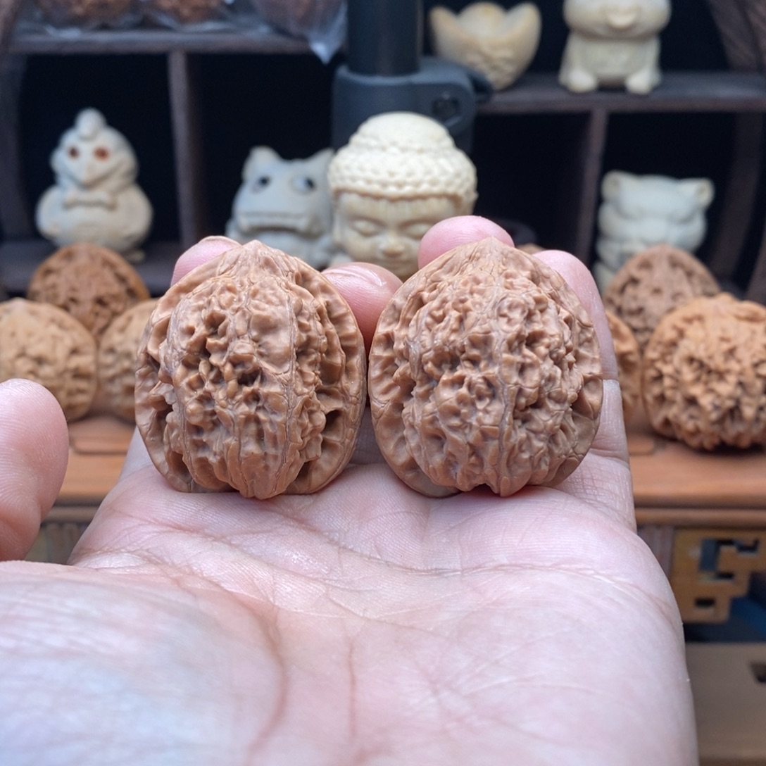 文玩核桃把件35玉观音