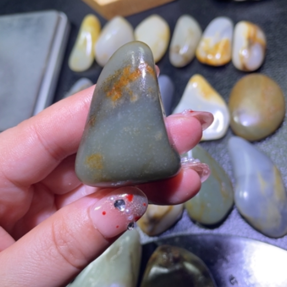 【闪购商品】颈饰未镶嵌和田玉