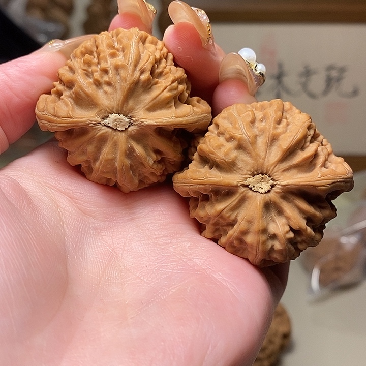 吊坠文玩核桃42宫灯