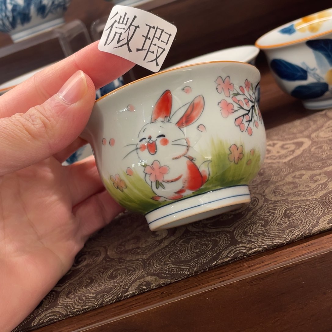 釉下手绘茶具微瑕