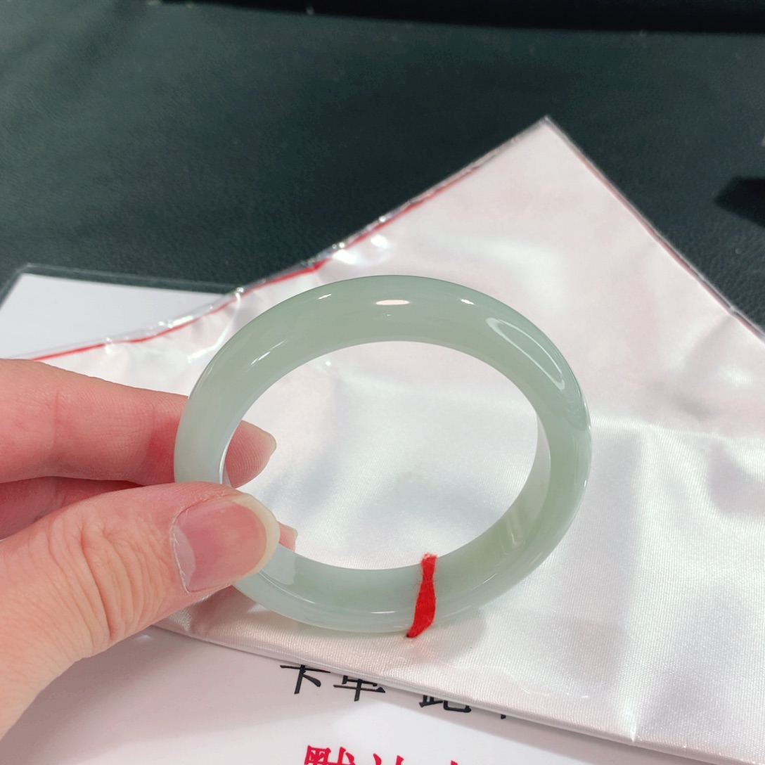 未镶嵌手镯翡翠815