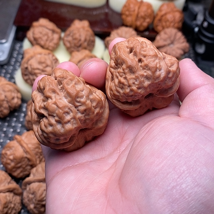 把件文玩核桃爱****）蛤蟆头