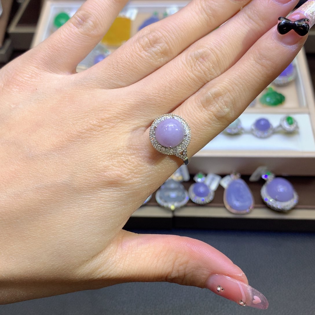 翡翠颈饰银S925镶嵌翡翠吊坠