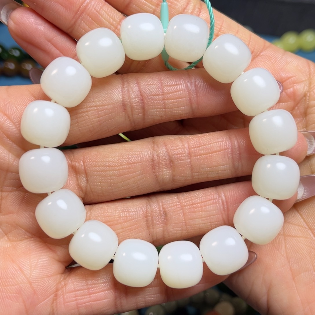 和田玉手串卡14未镶嵌