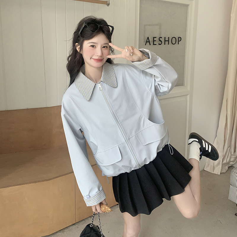 浅蓝色格纹翻领短款休闲外套女秋季2025新款假两件休闲减龄短夹克