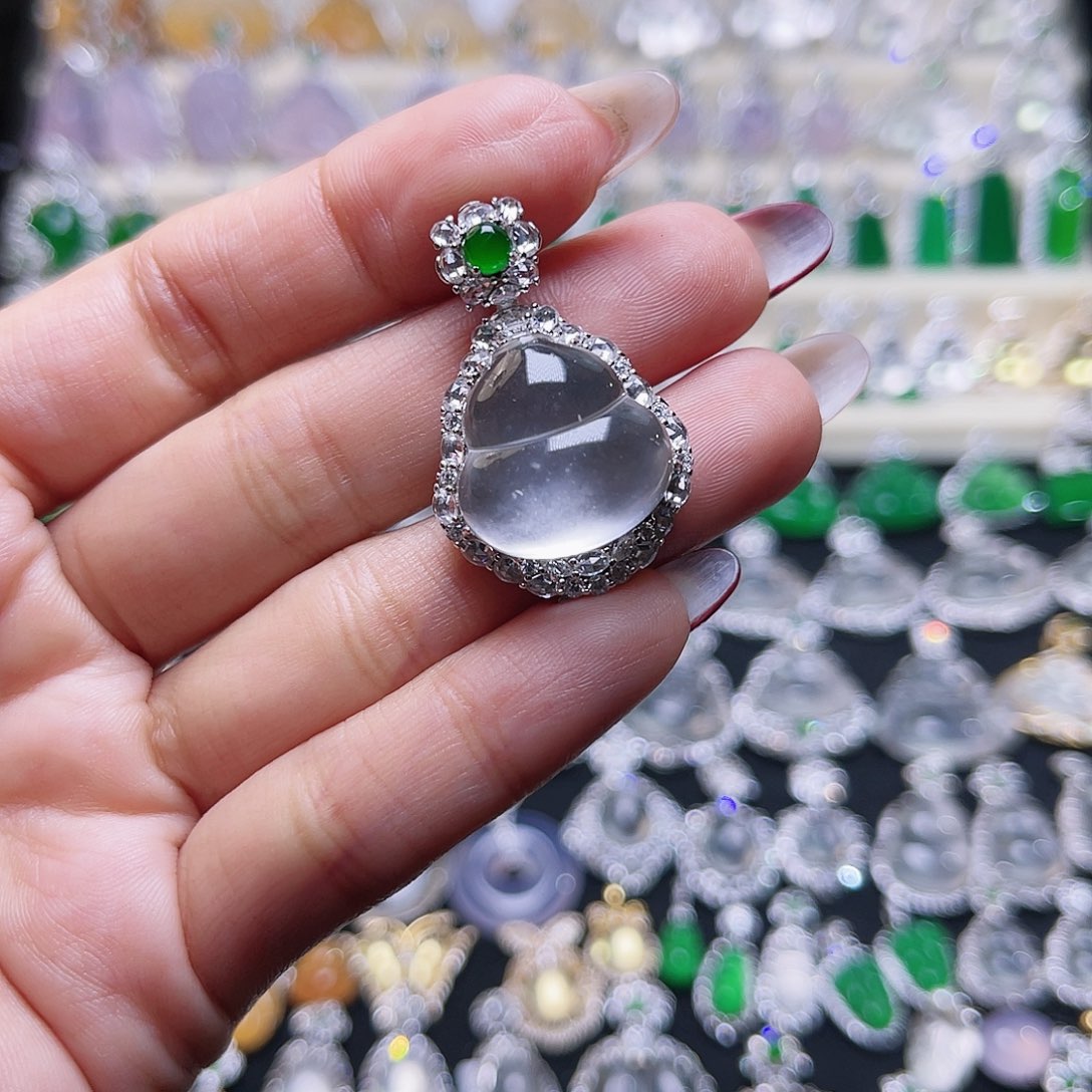 石英质玉颈饰银S925镶嵌