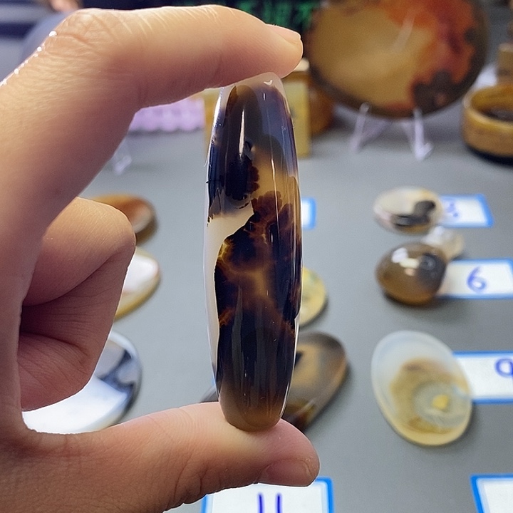 玛瑙/玉髓未镶嵌珠宝半成品140