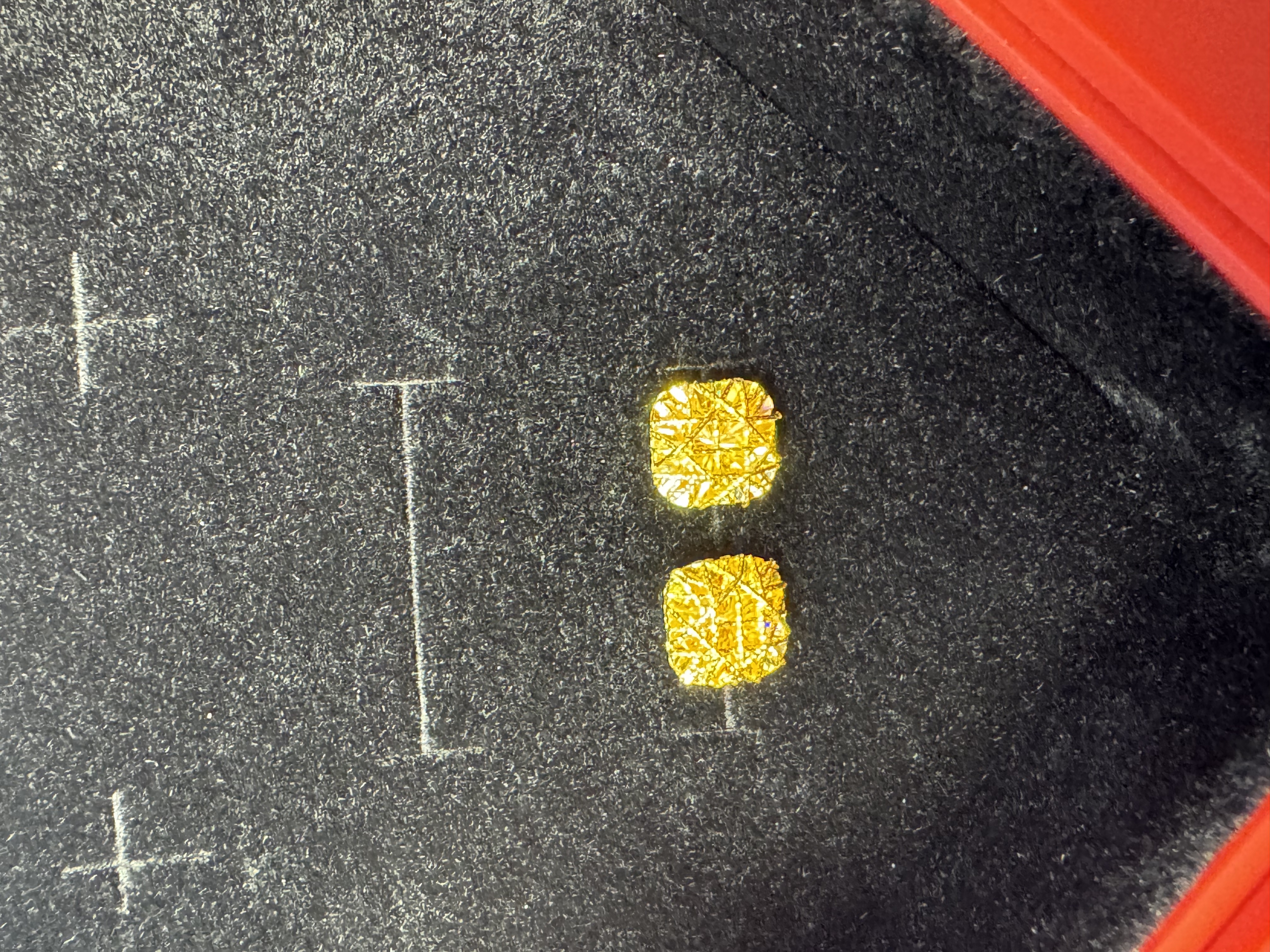 5G黄金足金999炫彩绕丝方糖耳钉直针轻奢时尚 23040