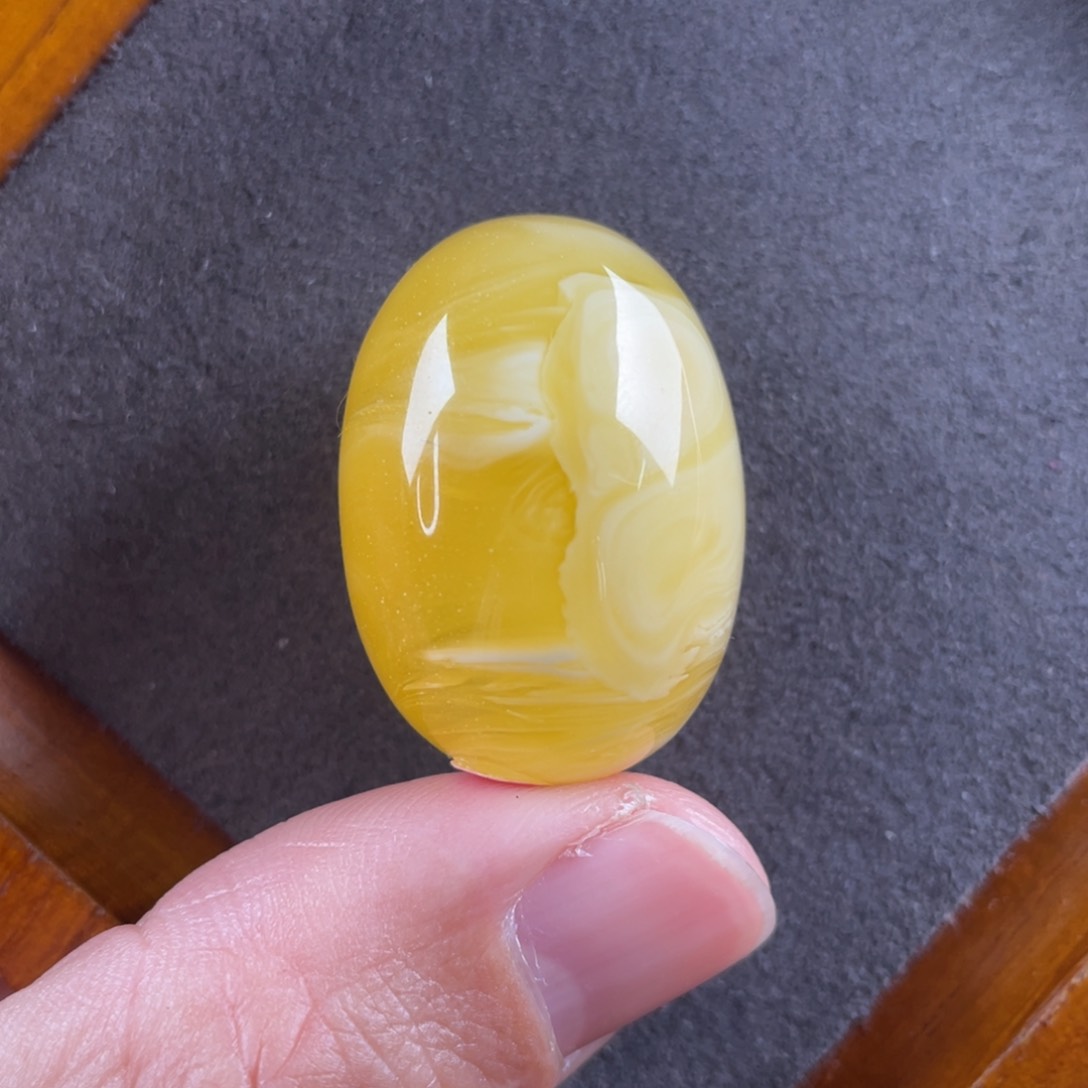 琥珀颈饰未镶嵌蜜蜡吊坠