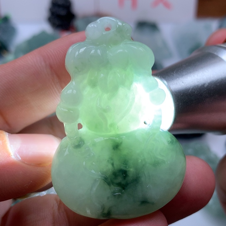 翡翠颈饰未镶嵌保真天然A货翡翠
