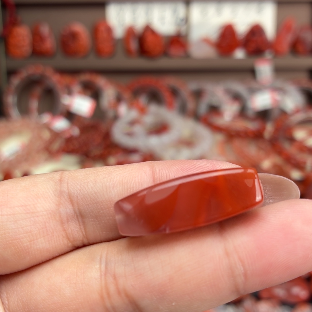 南红玛瑙未镶嵌颈饰10咪通孔勒子