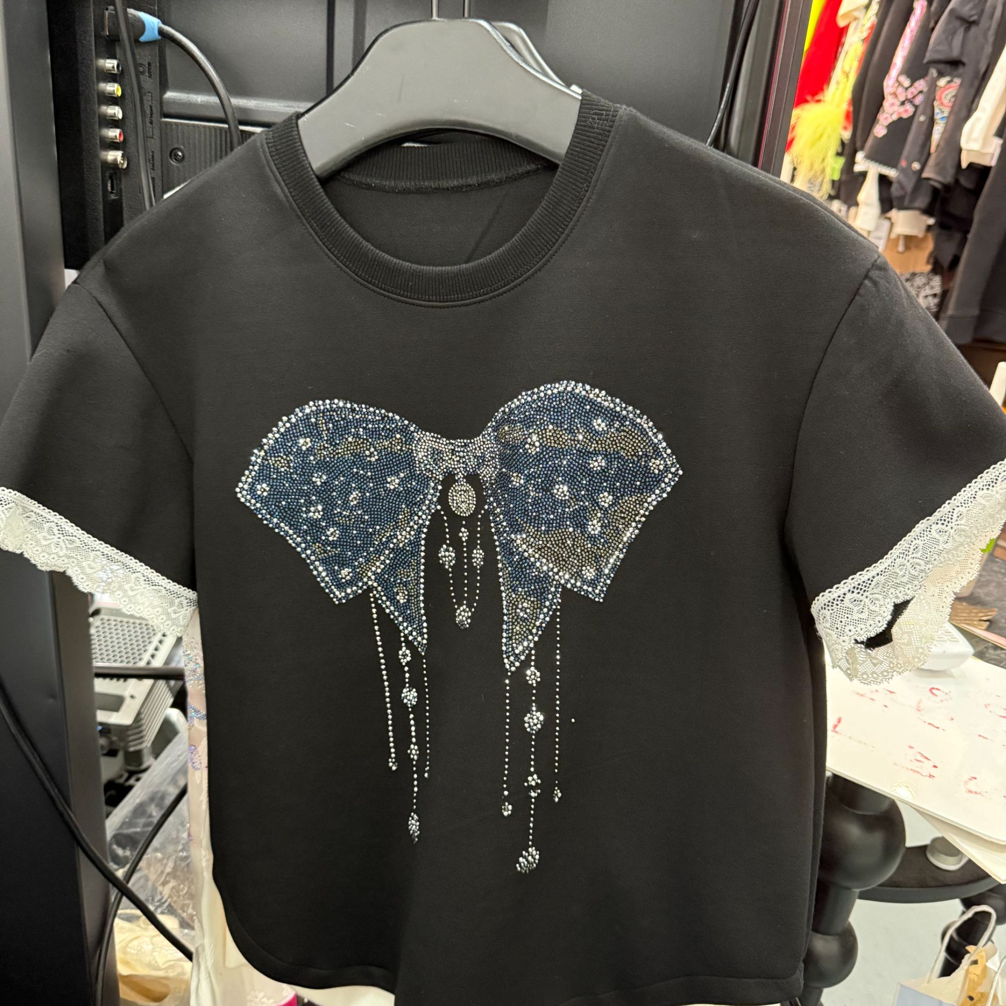 TCH私服烫钻工艺时尚休闲百搭松弛感秋款T恤女T75A10B9075轻奢tch