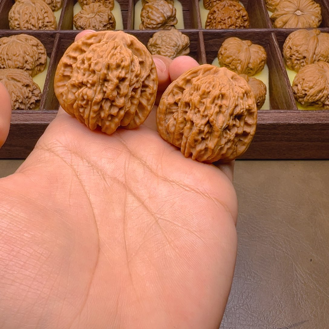 文玩核桃把件平谷四座楼