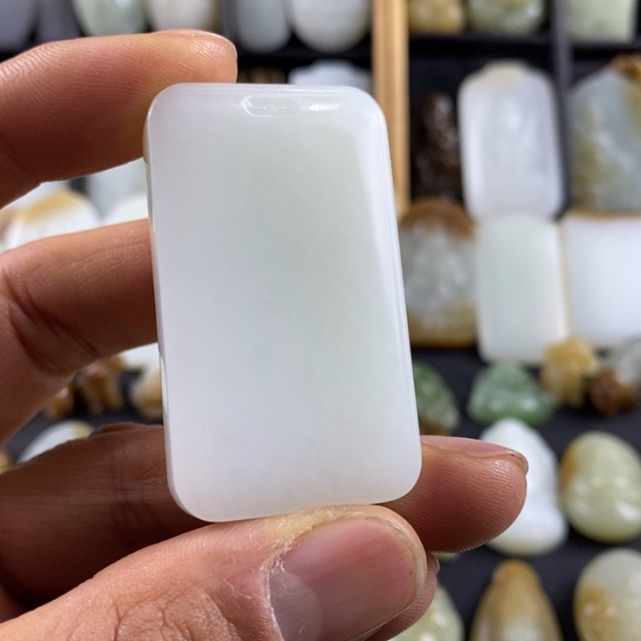 和田玉挂件未镶嵌