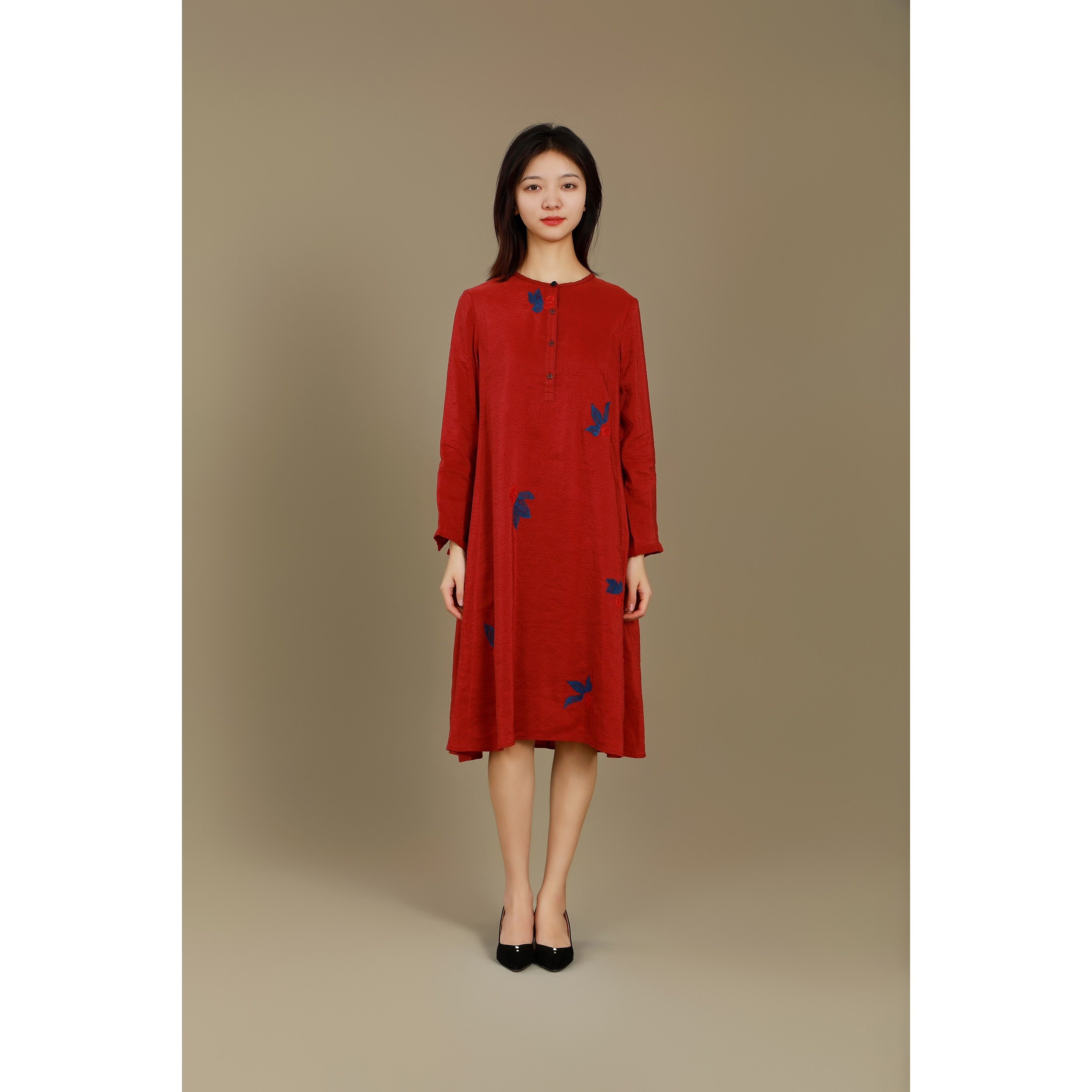 啦娜菲LANAFAY春季绣花大A连袖连衣裙0C401