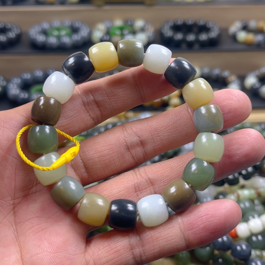 和田玉手串未镶嵌