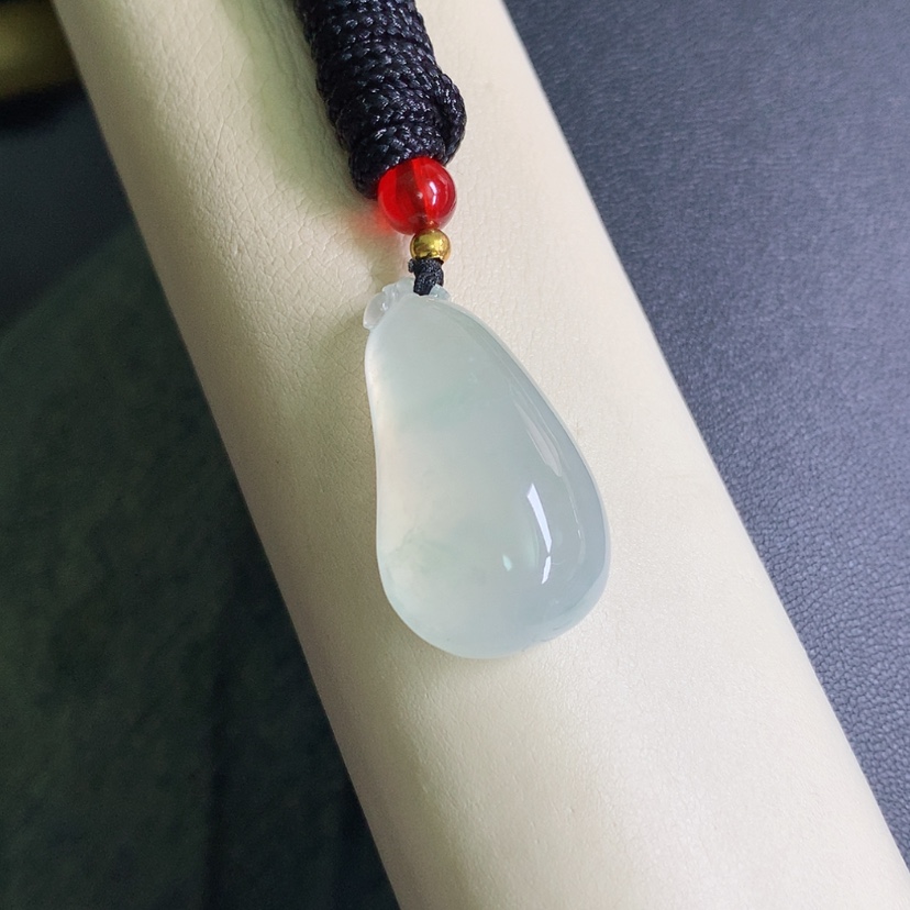 【闪购商品】翡翠颈饰未镶嵌福瓜