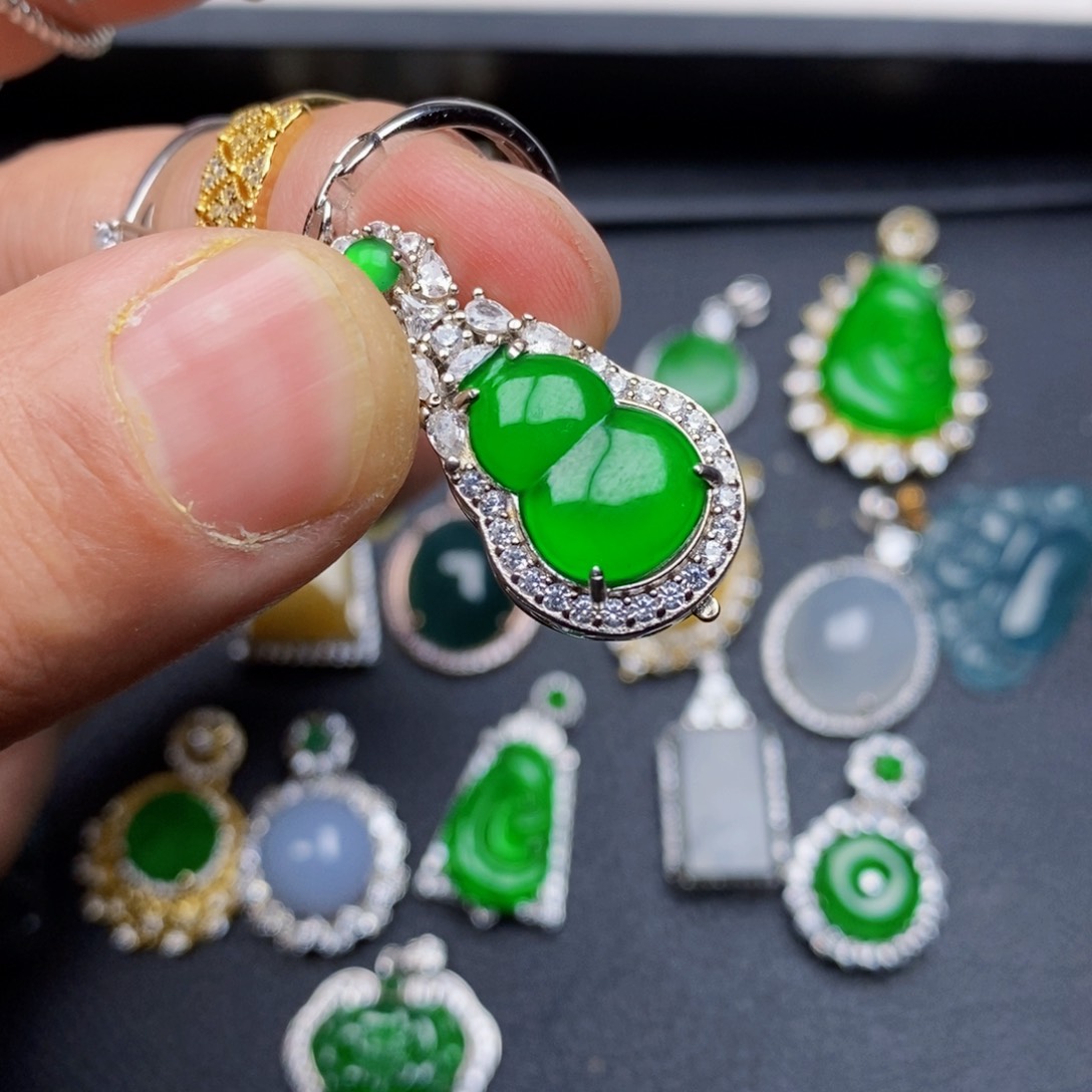 翡翠颈饰银S925镶嵌项链