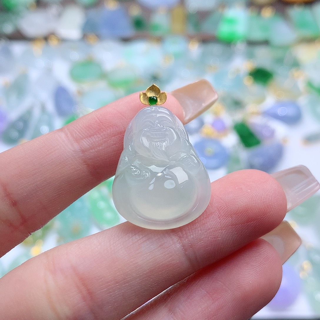 翡翠颈饰未镶嵌翡翠