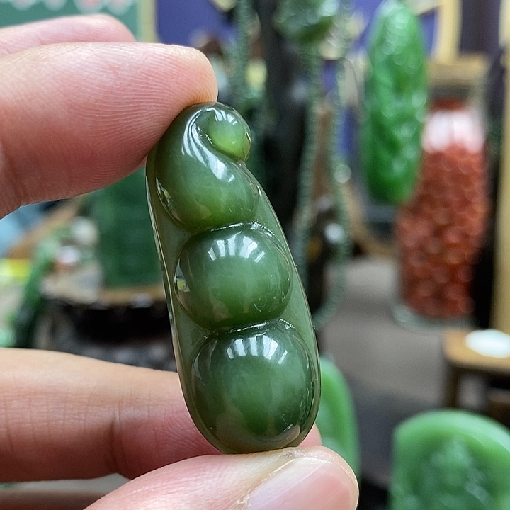 和田玉（碧玉）未镶嵌颈饰