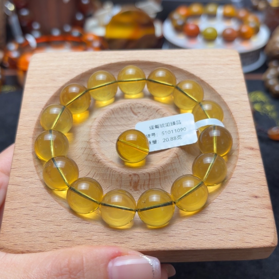 我***己琥珀未镶嵌珠宝奇石