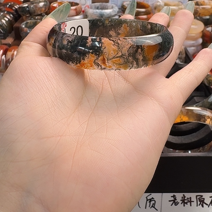 玛瑙/玉髓未镶嵌手镯