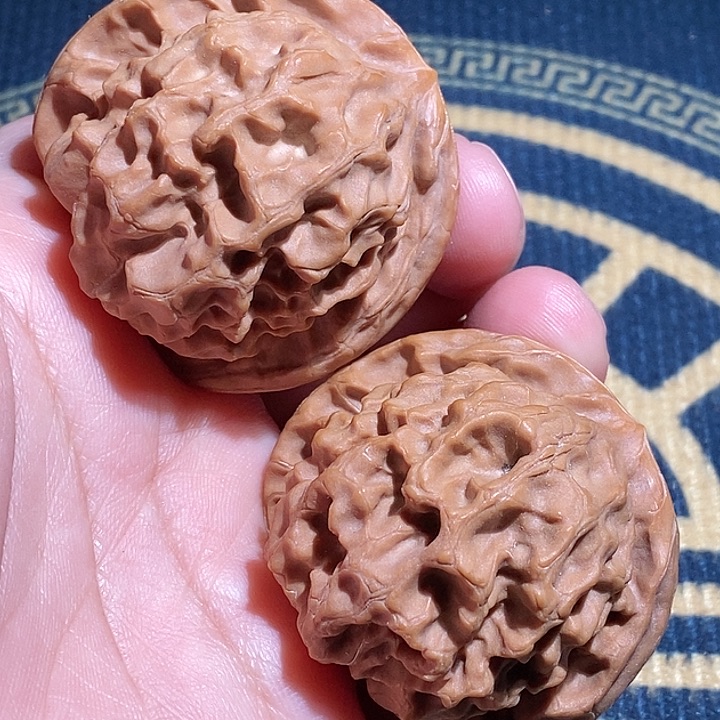 【闪购商品】文玩核桃吊坠龙鳞