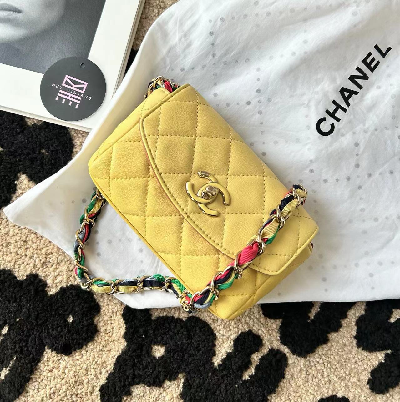 99新 Chanel/香奈儿 小鸡黄大mini包 31开 16cm 11708889