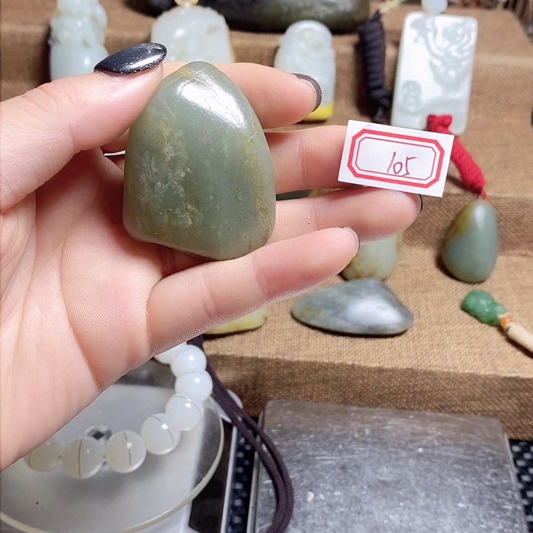 未镶嵌和田玉挂件105